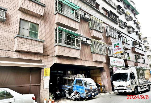 台南佳里法拍大樓-1