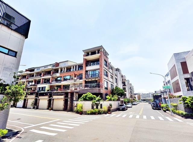 東區拍賣透天-3