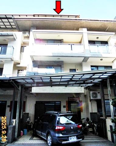 東區拍賣透天-1