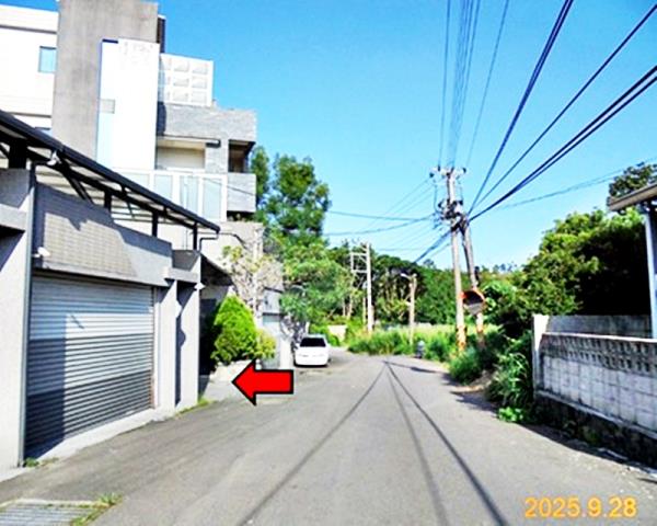 東區拍賣透天-4