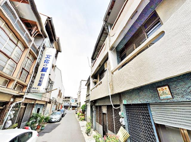 台南法拍透天-2