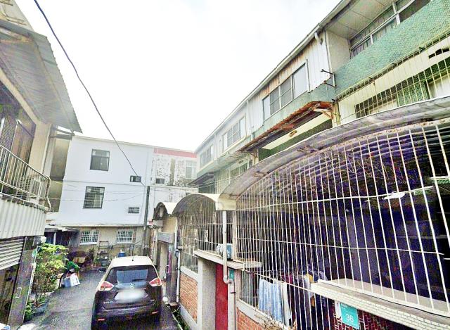 麻豆法拍透天-2