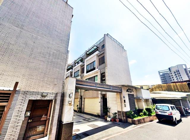 台南東區透天法拍-2