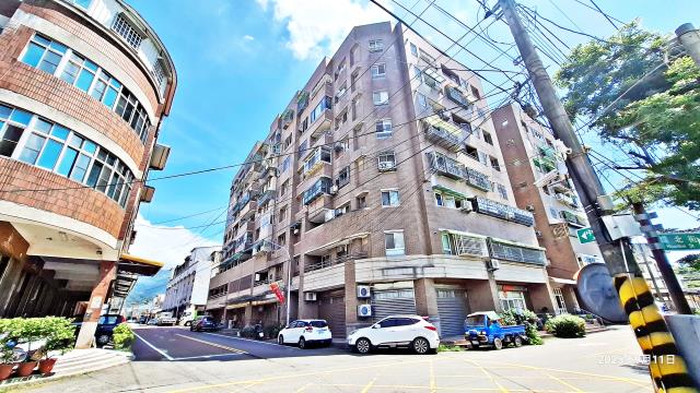 梅山法拍華廈-1