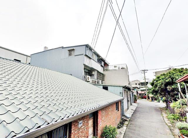 東區拍賣透天-3