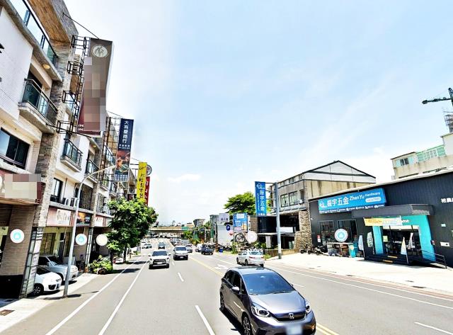 東區拍賣透天-3