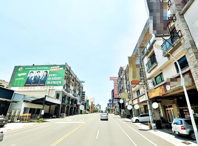 東區拍賣透天-4