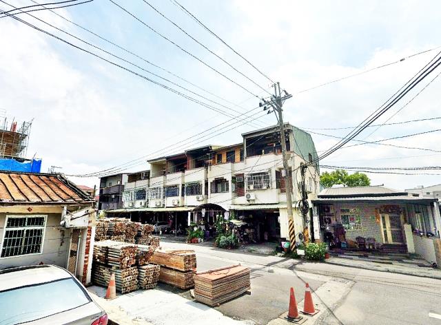 台南法拍透天-3