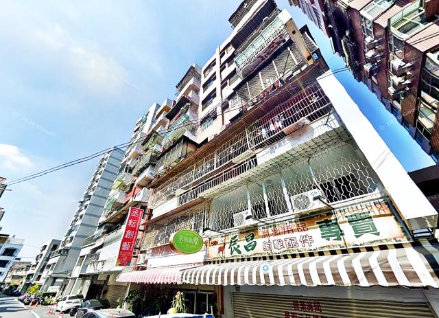 東區法拍華廈-2