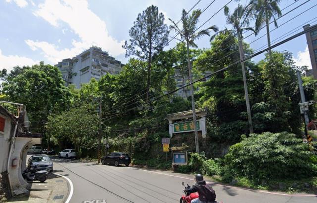 新北新店華廈法拍-2