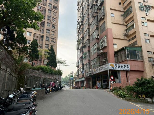 新北淡水法拍大樓-4