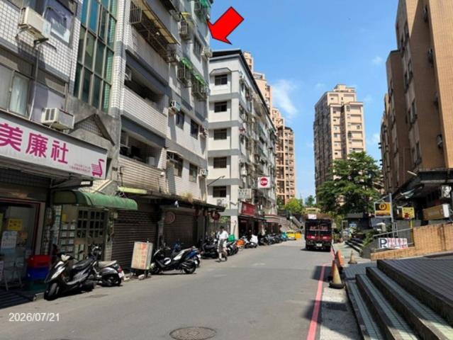 新北拍賣華廈-3